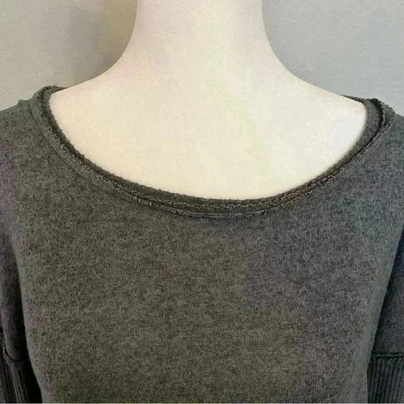 Bobeau ribbed sleeve oversize fit thin sweater in gray & black size small - Picture 6 of 15